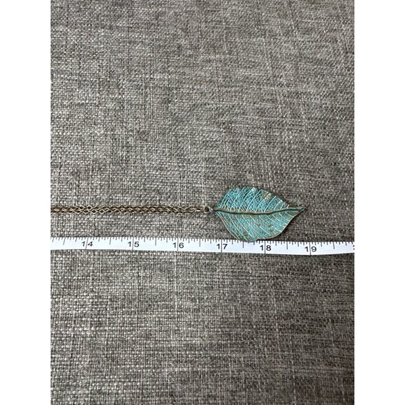 Leaf Pendant Gold Tone Necklace w/ Adjustable Chain Length Womens Fashion - Picture 5 of 5